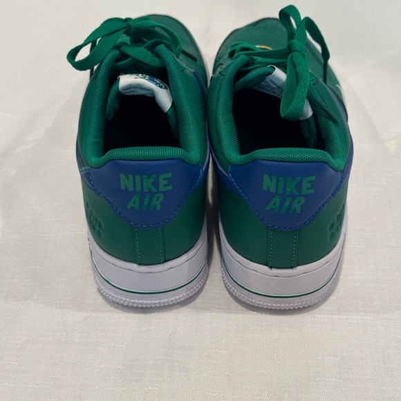 Men’s Nike Air Force 1 ‘07 Size 8 New - Picture 4 of 7